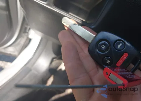 2008 Honda Accord 2.4 Lx из США, поврежденный, VIN JHMCP263X8C065484